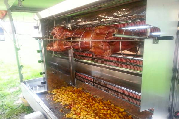 Rotisserie dans les marchés près d'Hesdin